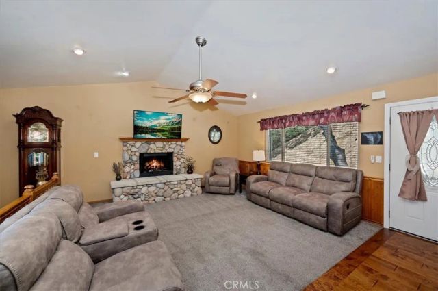 31095 Old City Creek Rd, Running Springs, CA 92382