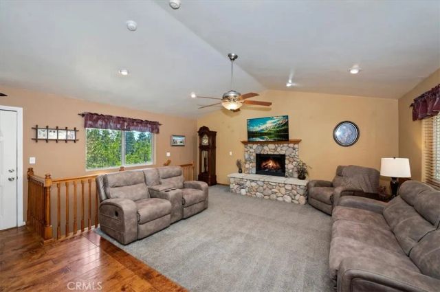 31095 Old City Creek Rd, Running Springs, CA 92382