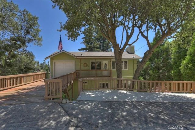 31095 Old City Creek Rd, Running Springs, CA 92382