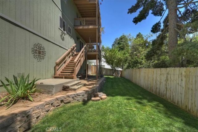 31095 Old City Creek Rd, Running Springs, CA 92382