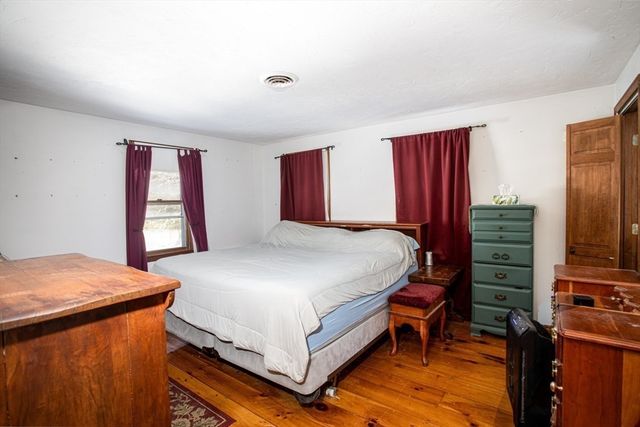 27 Howard Dr, Plymouth, MA 02360