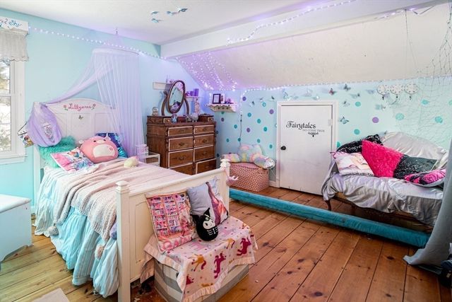 27 Howard Dr, Plymouth, MA 02360