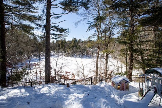 27 Howard Dr, Plymouth, MA 02360