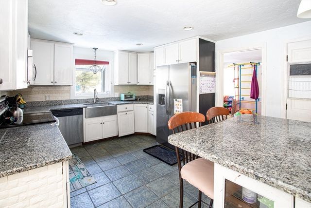 27 Howard Dr, Plymouth, MA 02360