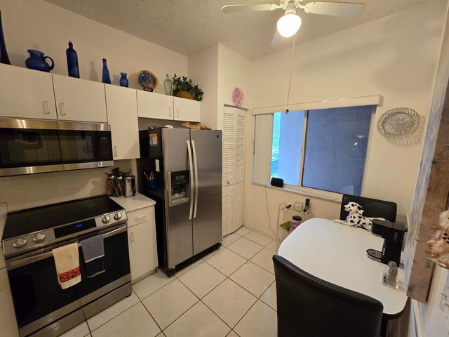 5084 Rose Hill Drive 1103, Boynton Beach, FL 33437