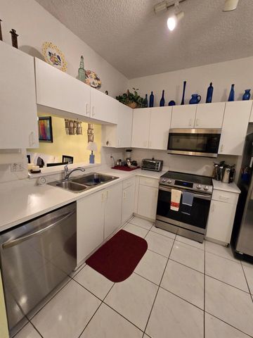 5084 Rose Hill Drive 1103, Boynton Beach, FL 33437