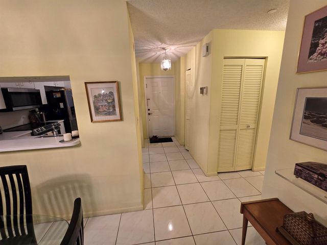 5084 Rose Hill Drive 1103, Boynton Beach, FL 33437