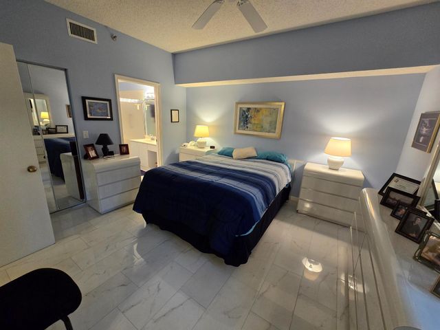 5084 Rose Hill Drive 1103, Boynton Beach, FL 33437