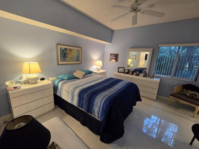 5084 Rose Hill Drive 1103, Boynton Beach, FL 33437