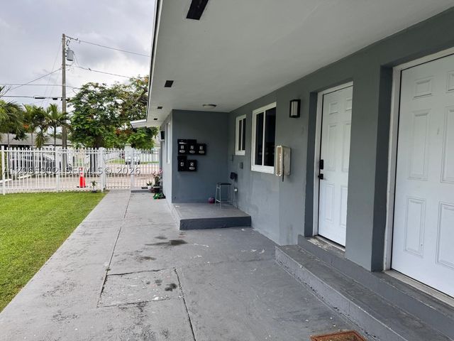1864 NW 28th St 5, Miami, FL 33142