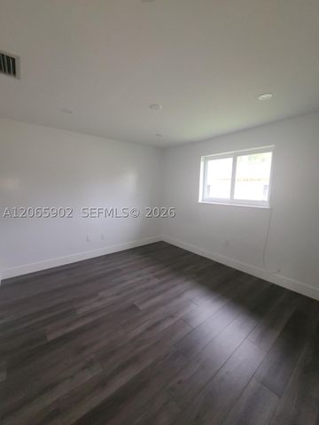 1864 NW 28th St 5, Miami, FL 33142