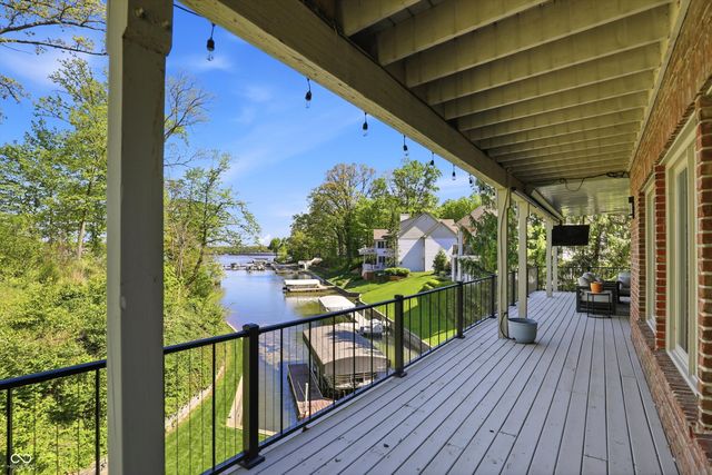 9238 Treasure Point, Indianapolis, IN 46236