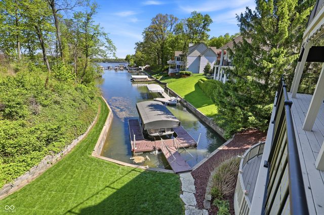 9238 Treasure Point, Indianapolis, IN 46236