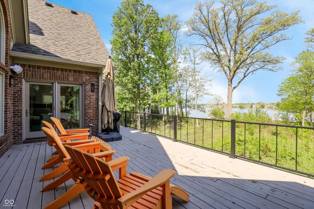9238 Treasure Point, Indianapolis, IN 46236