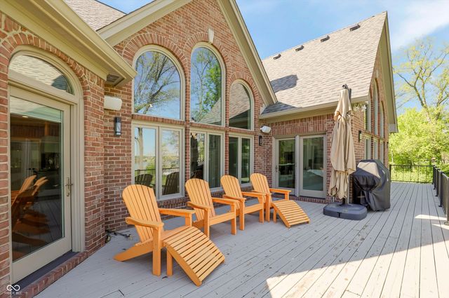 9238 Treasure Point, Indianapolis, IN 46236