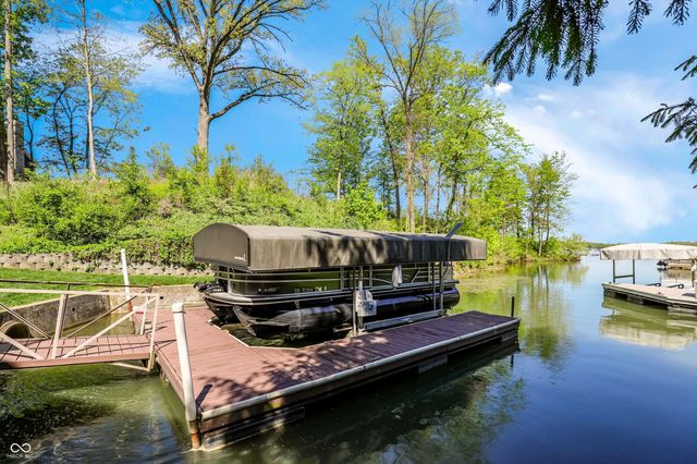 9238 Treasure Point, Indianapolis, IN 46236