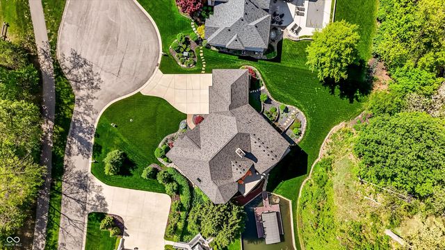 9238 Treasure Point, Indianapolis, IN 46236