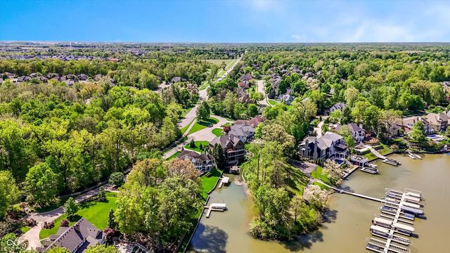 9238 Treasure Point, Indianapolis, IN 46236