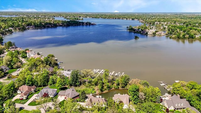 9238 Treasure Point, Indianapolis, IN 46236