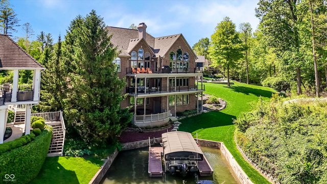 9238 Treasure Point, Indianapolis, IN 46236