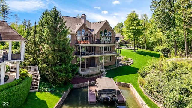 9238 Treasure Point, Indianapolis, IN 46236
