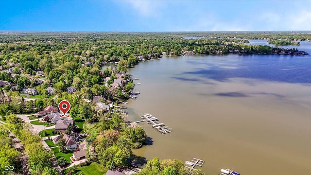 9238 Treasure Point, Indianapolis, IN 46236