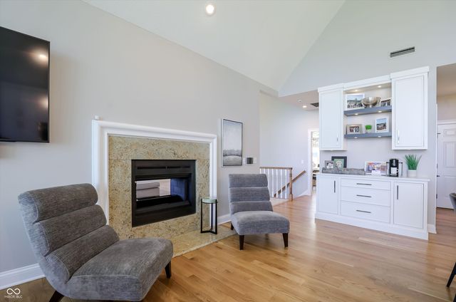 9238 Treasure Point, Indianapolis, IN 46236