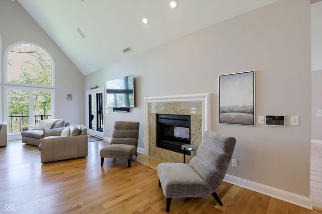 9238 Treasure Point, Indianapolis, IN 46236