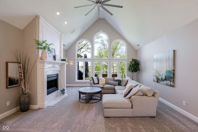 9238 Treasure Point, Indianapolis, IN 46236