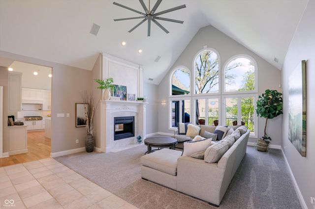 9238 Treasure Point, Indianapolis, IN 46236