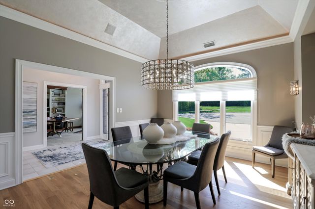 9238 Treasure Point, Indianapolis, IN 46236