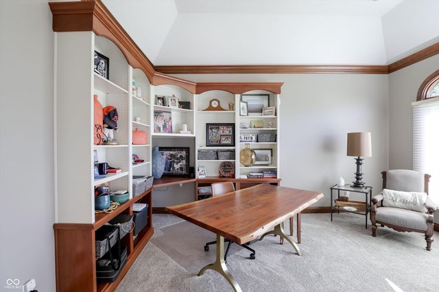 9238 Treasure Point, Indianapolis, IN 46236