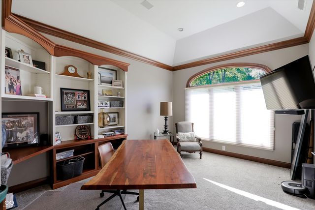 9238 Treasure Point, Indianapolis, IN 46236