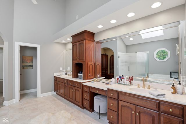 9238 Treasure Point, Indianapolis, IN 46236