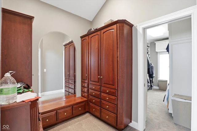 9238 Treasure Point, Indianapolis, IN 46236