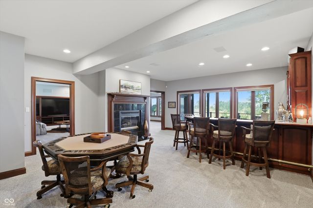9238 Treasure Point, Indianapolis, IN 46236