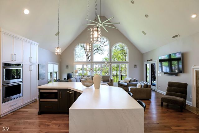 9238 Treasure Point, Indianapolis, IN 46236