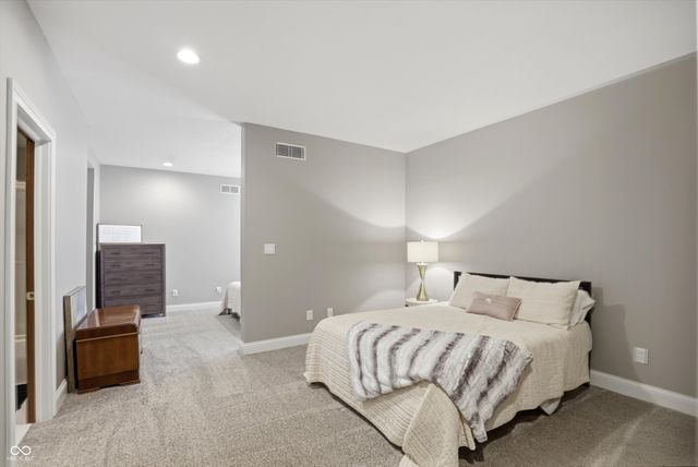 9238 Treasure Point, Indianapolis, IN 46236