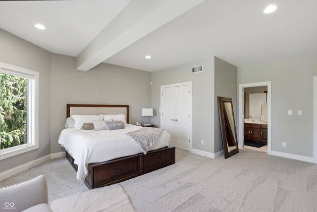 9238 Treasure Point, Indianapolis, IN 46236