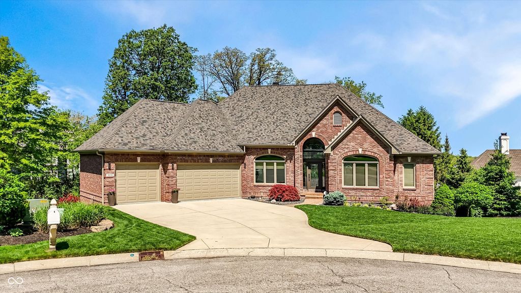 9238 Treasure Point, Indianapolis, IN 46236