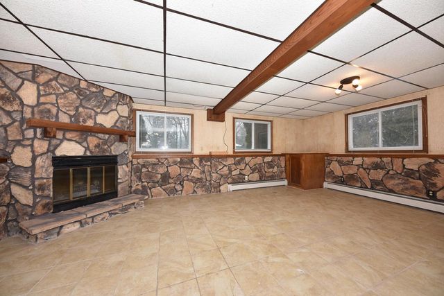 10156 S Nicholson ROAD, Oak Creek, WI 53154