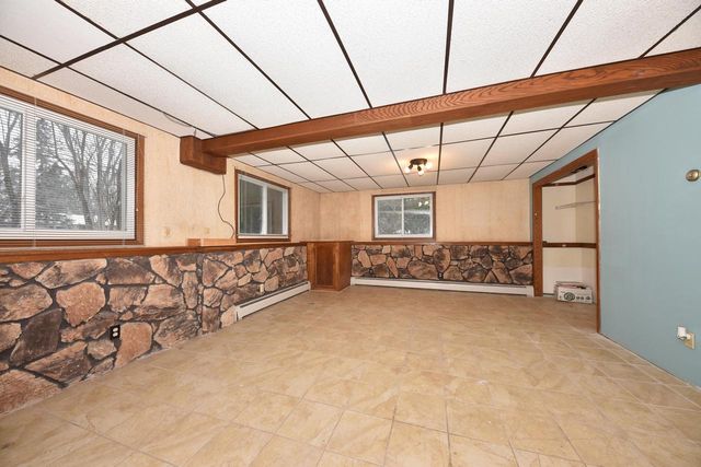 10156 S Nicholson ROAD, Oak Creek, WI 53154