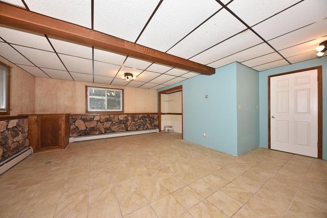 10156 S Nicholson ROAD, Oak Creek, WI 53154