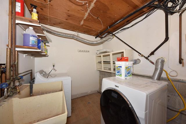 10156 S Nicholson ROAD, Oak Creek, WI 53154