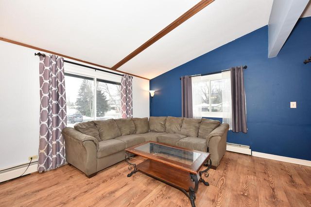 10156 S Nicholson ROAD, Oak Creek, WI 53154