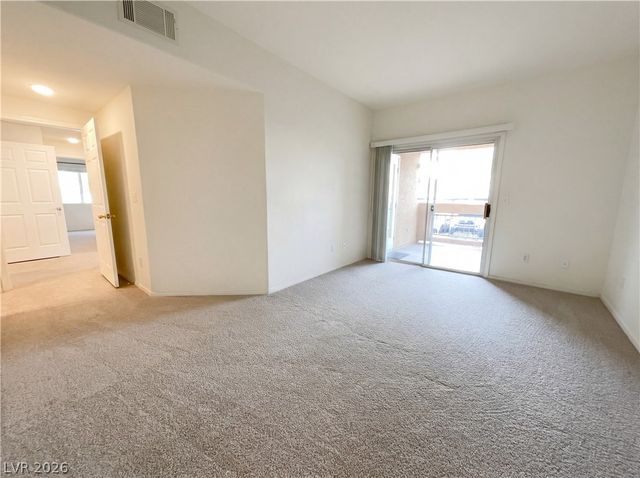 900 Heavenly Hills Court 106, Las Vegas, NV 89145