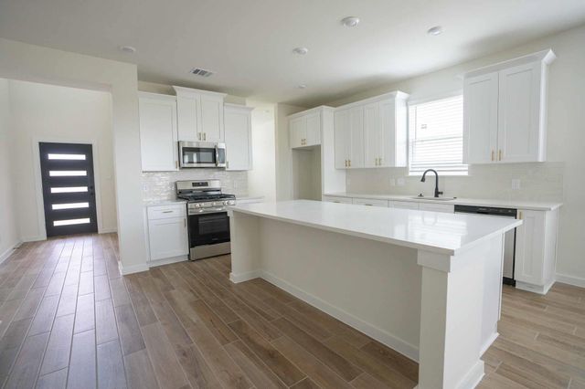 6218 Majestic Palm Drive, Manvel, TX 77578