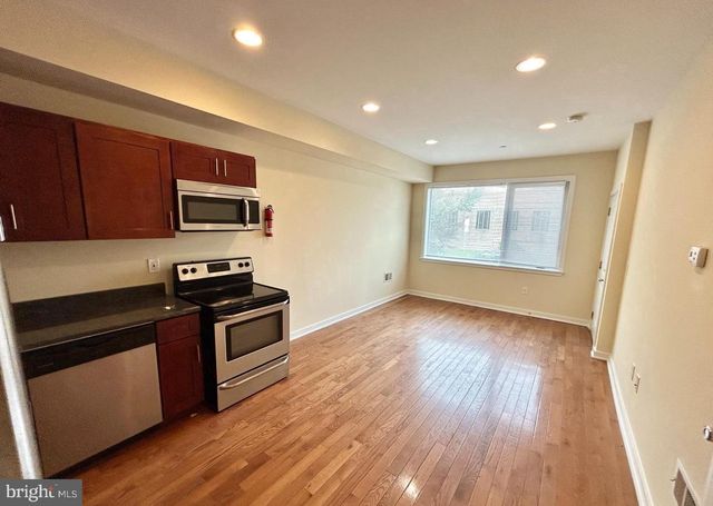 332 N 41ST ST, Philadelphia, PA 19104