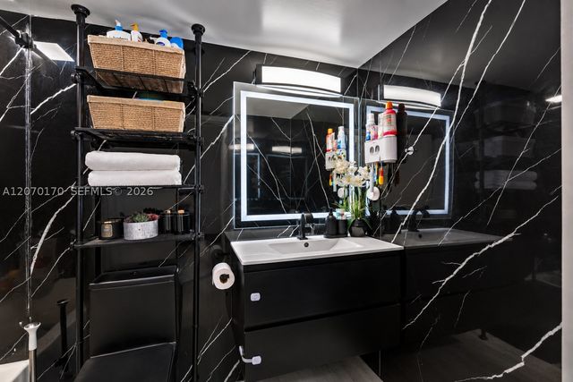 2821 N Miami Beach Blvd 4F, North Miami Beach, FL 33160
