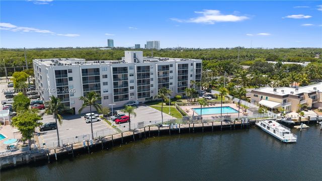 2821 N Miami Beach Blvd 4F, North Miami Beach, FL 33160